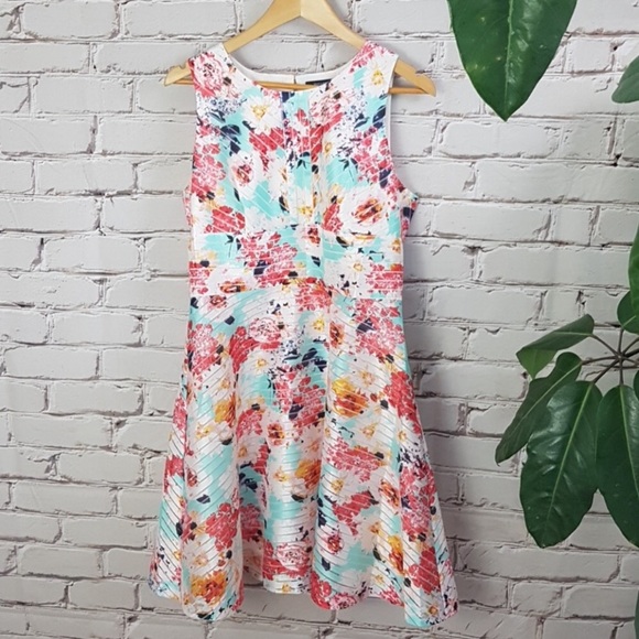 RW&CO. Dresses & Skirts - RW & CO A Line Floral Dress